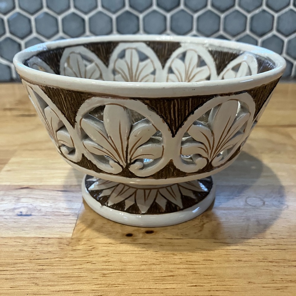 Vintage Italian Maioliche Deruta Ceramic Cream and Brown Bowl